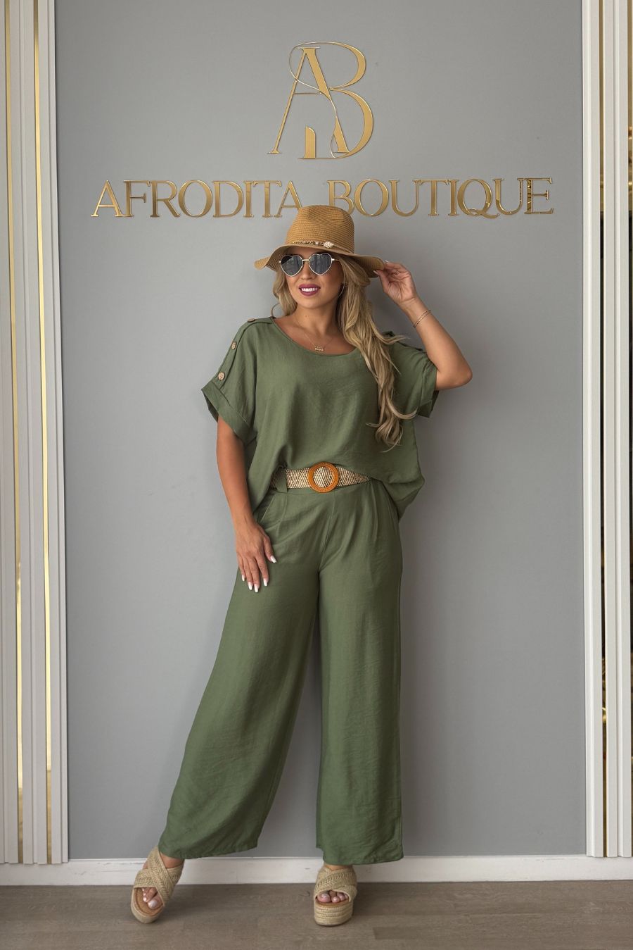 Set Anaisia