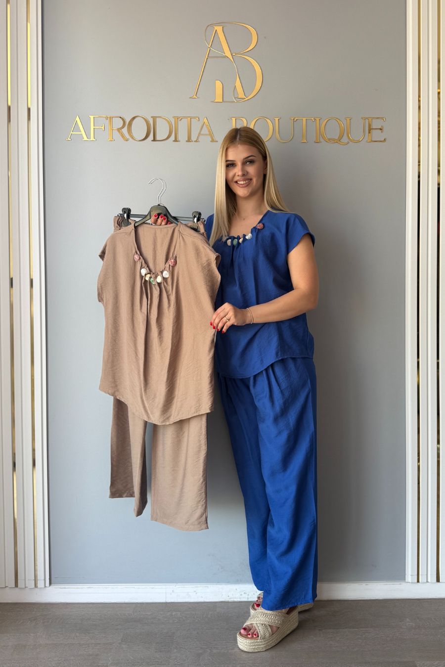 Set Claudia