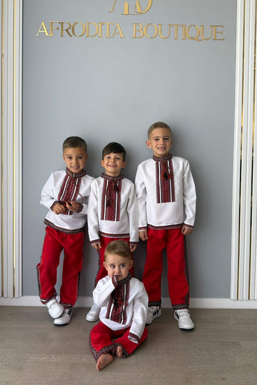 Costum popular baieti Mihai