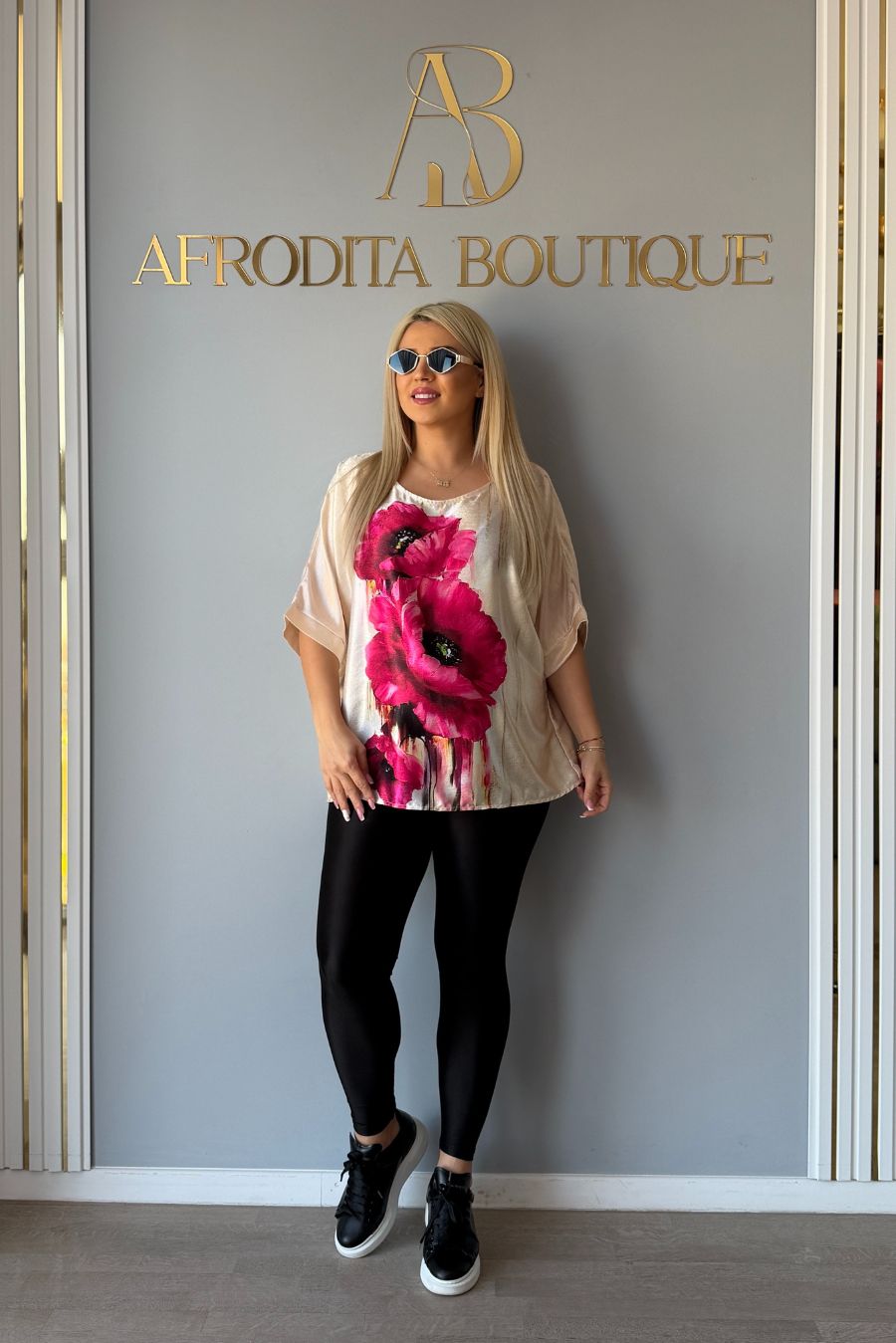 Bluza Noelle floare rosu