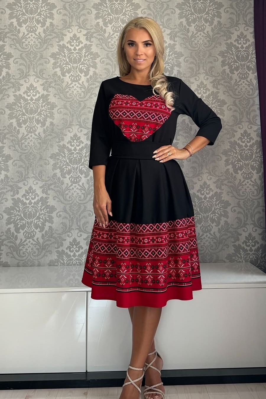 Set Maria traditional rosu crep negru