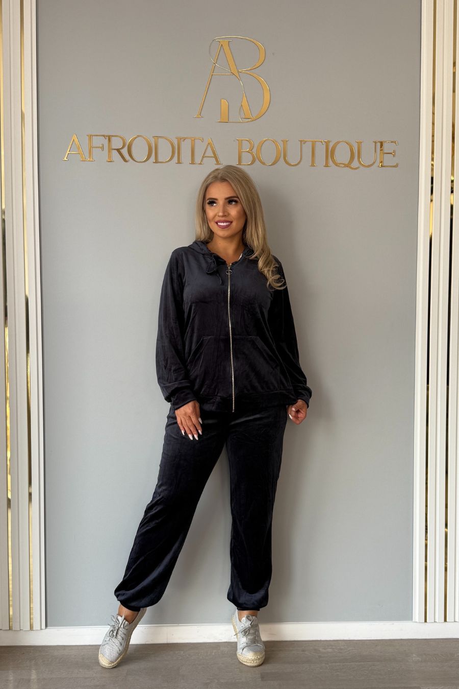 Set Letitia